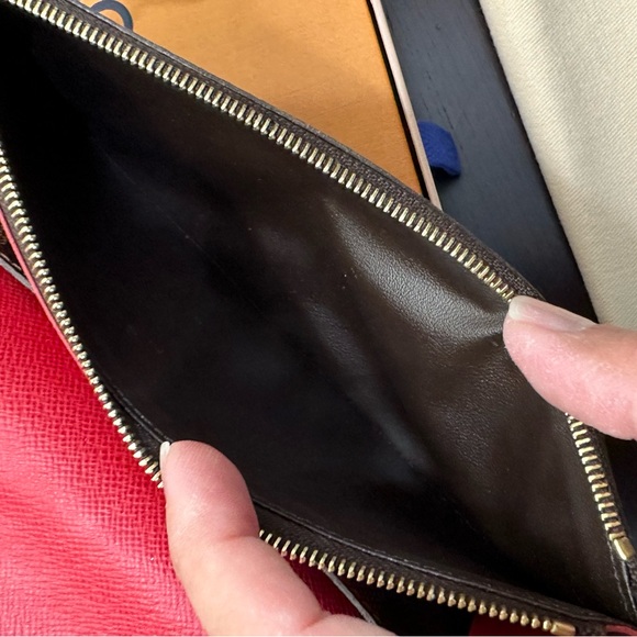 Louis Vuitton Emily wallet. Red interior - Picture 9 of 14